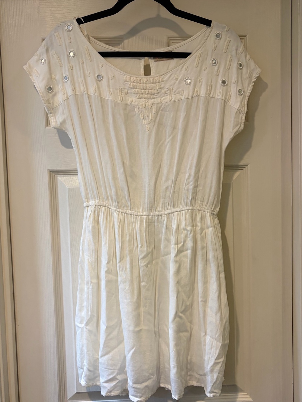 Stradivarius White Embroidered Short Sleeve Cotton Dress